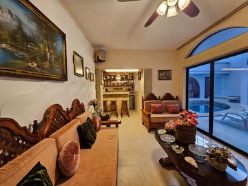 Casa en venta cerca del mar ubicada en colonia Flores Magón, Veracruz, Veracruz