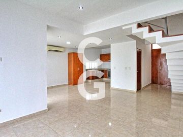 Casa en Venta en Cancún en Residencial Palmaris con 3 Recámaras