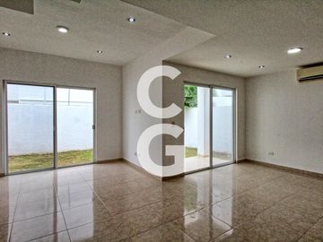 Casa en Venta en Cancún en Residencial Palmaris con 3 Recámaras