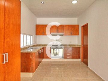Casa en Venta en Cancún en Residencial Palmaris con 3 Recámaras