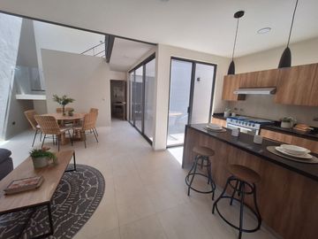 CASA EN VENTA EN ZIRE ZAKIA EL MARQUES