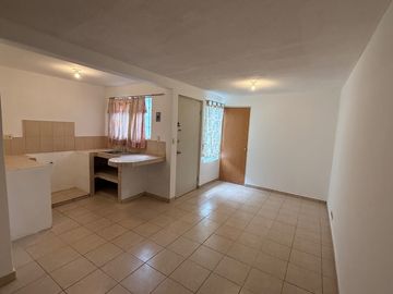 Casa en venta en Paseo del Prado, Juárez, N.L., a 2 min del Sun Mall VIP