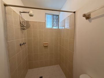 Casa en venta en Paseo del Prado, Juárez, N.L., a 2 min del Sun Mall VIP