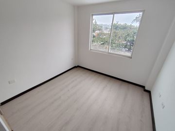 🏠 CASA 2 PLANTAS 3 DORMITORIOS CON TERRAZA -  $76,000.oo (Marianitas de Calderón)