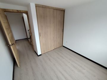 🏠 CASA 2 PLANTAS 3 DORMITORIOS CON TERRAZA -  $76,000.oo (Marianitas de Calderón)