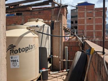 EN VENTA CASA AL COSTADO DEL HOSPITAL ACAMANA DE SAN JERONIMO