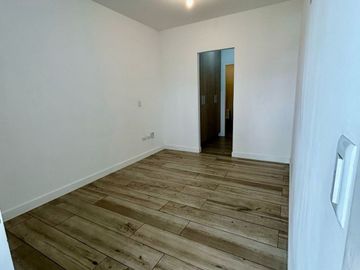 VENDO SUITE EN LA AV. 6 DE DICIEMBRE Y GASPAR DE VILLAROEL