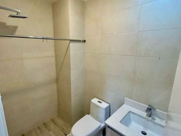 VENDO SUITE EN LA AV. 6 DE DICIEMBRE Y GASPAR DE VILLAROEL