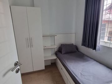 Rumah Kost Kemanggisan 19 Kamar Jakbar Pinggir Jalan