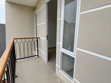 Rumah Deplu Dekat Tol Bintaro, Baru, Dekat Jaksel di Tangsel Kota Tangerang Selatan (AA) Jual Dijual