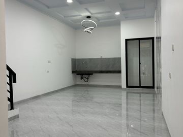 Dijual Rumah Baru Modern Minimalis 3 Lantai, lokasi Tanjung Duren Dekat CP Mall, Grogol Jakarta Barat