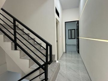 Dijual Rumah Baru Modern Minimalis 3 Lantai, lokasi Tanjung Duren Dekat CP Mall, Grogol Jakarta Barat