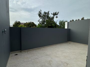 Dijual Rumah Baru Modern Minimalis 3 Lantai, lokasi Tanjung Duren Dekat CP Mall, Grogol Jakarta Barat