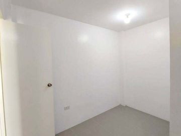 APARTMENT FOR SALE IN SANTA ROSA LAGUNA