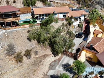 LOS ANDES - VENDE CASA 3D 2B PISCINA - COND. JACARANDA