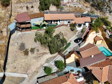 LOS ANDES - VENDE CASA 3D 2B PISCINA - COND. JACARANDA