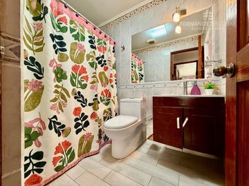 LOS ANDES - VENDE CASA 3D 2B PISCINA - COND. JACARANDA