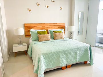 Apartamento de Lujo con Balcón al Mar