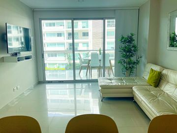 Apartamento de Lujo con Balcón al Mar