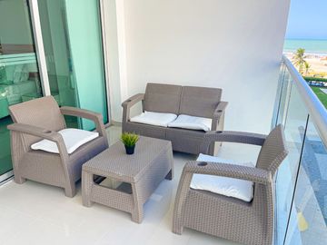 Apartamento de Lujo con Balcón al Mar