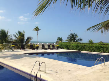 Apartamento de Lujo con Balcón al Mar