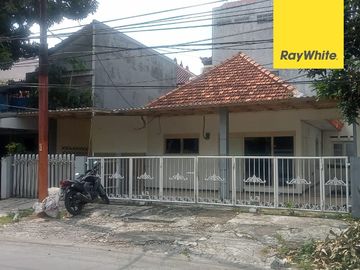 Rumah Dijalan Padmosusastro Surabaya