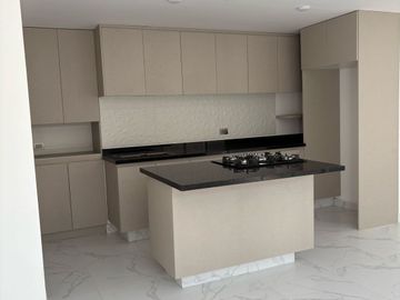CASA EN VENTA!! RESIDENCIAL ALTANA 28