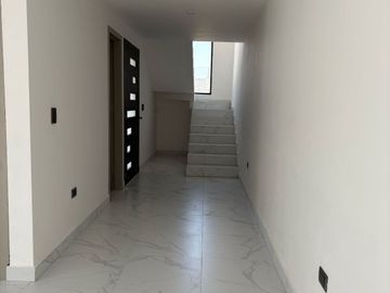 CASA EN VENTA!! RESIDENCIAL ALTANA 28