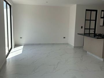 CASA EN VENTA!! RESIDENCIAL ALTANA 28
