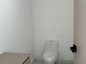 CASA EN VENTA!! RESIDENCIAL ALTANA 28