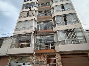 ULTIMO DEPARTAMENTO CON ASCENSOR