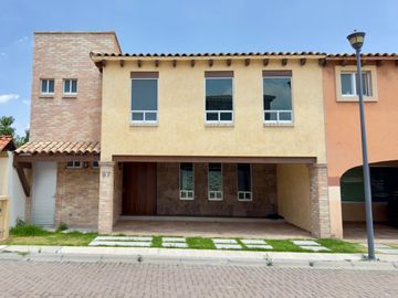 CASA EN VENTA EN ZEREZOTLA SAN PEDRO CHOLULA