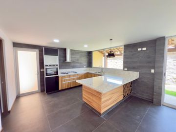 CASA EN VENTA EN ZEREZOTLA SAN PEDRO CHOLULA
