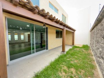 CASA EN VENTA EN ZEREZOTLA SAN PEDRO CHOLULA