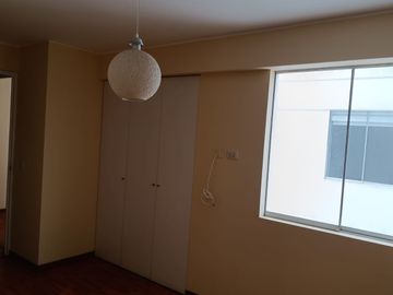 Duplex en Surquillo -Alquiler