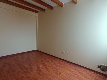 Duplex en Surquillo -Alquiler