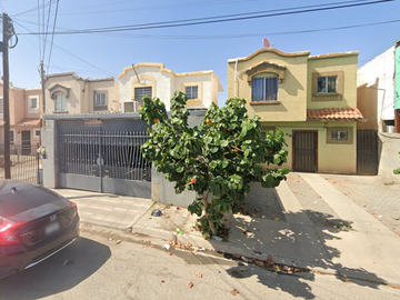 Casa en Villas las Lomas, Mexicali, Baja California, México