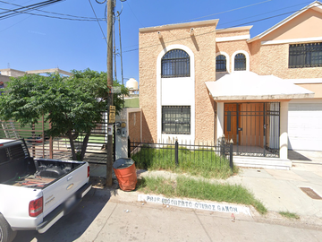 Casa en Prof. Rigoberto Quiroz G.  Alamedas III Etapa, Chihuahua  Chihuahua,  México