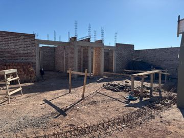 CASA EN VENTA EN MAIPU | 3 Hab. | B° privado