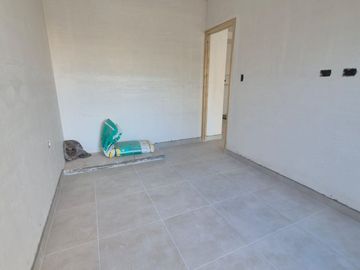 CASA EN VENTA EN MAIPU | 3 Hab. | B° privado