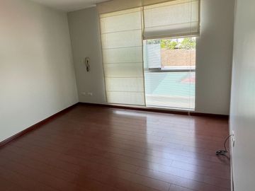 vendo dpto  Elias Aparicio la planicie la molina $245,000