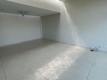 vendo dpto  Elias Aparicio la planicie la molina $245,000