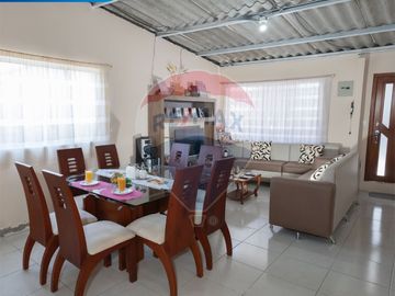 CASA CON LOTE DE TERRENO EN ATUNTAQUI-STO. DOMINGO