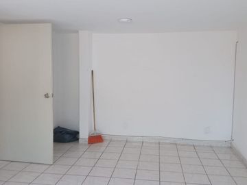 VENDO EDIFICIO COMERCIAL CON USO DE SUELO, COL. JACARANDAS
