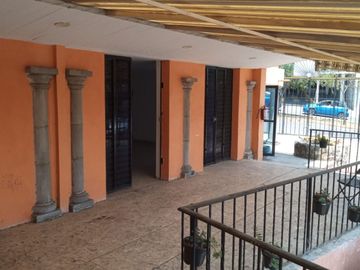 VENDO EDIFICIO COMERCIAL CON USO DE SUELO, COL. JACARANDAS