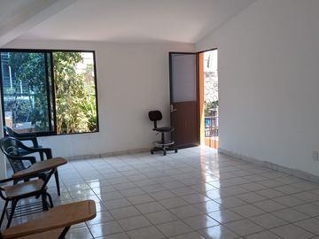 VENDO EDIFICIO COMERCIAL CON USO DE SUELO, COL. JACARANDAS