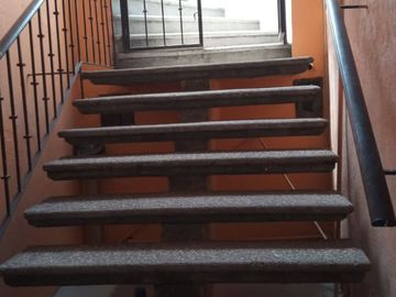 VENDO EDIFICIO COMERCIAL CON USO DE SUELO, COL. JACARANDAS