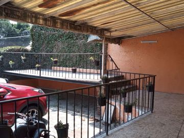 VENDO EDIFICIO COMERCIAL CON USO DE SUELO, COL. JACARANDAS