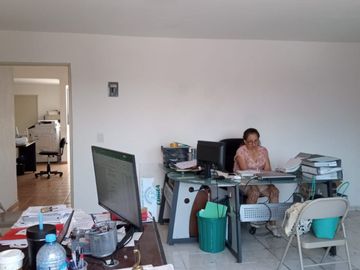 VENDO EDIFICIO COMERCIAL CON USO DE SUELO, COL. JACARANDAS