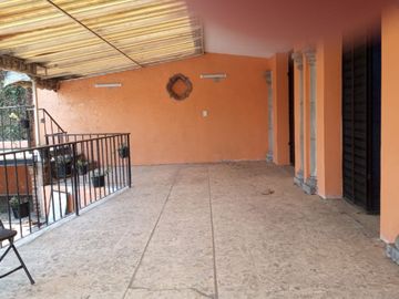 VENDO EDIFICIO COMERCIAL CON USO DE SUELO, COL. JACARANDAS